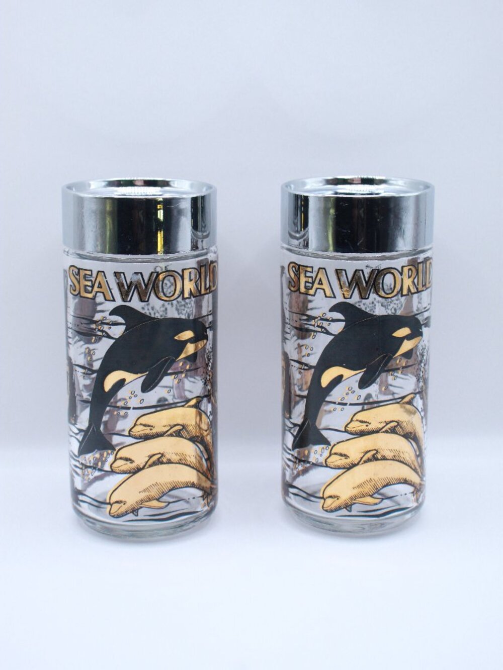 1977 Vintage SeaWorld Salt and Pepper Shakers